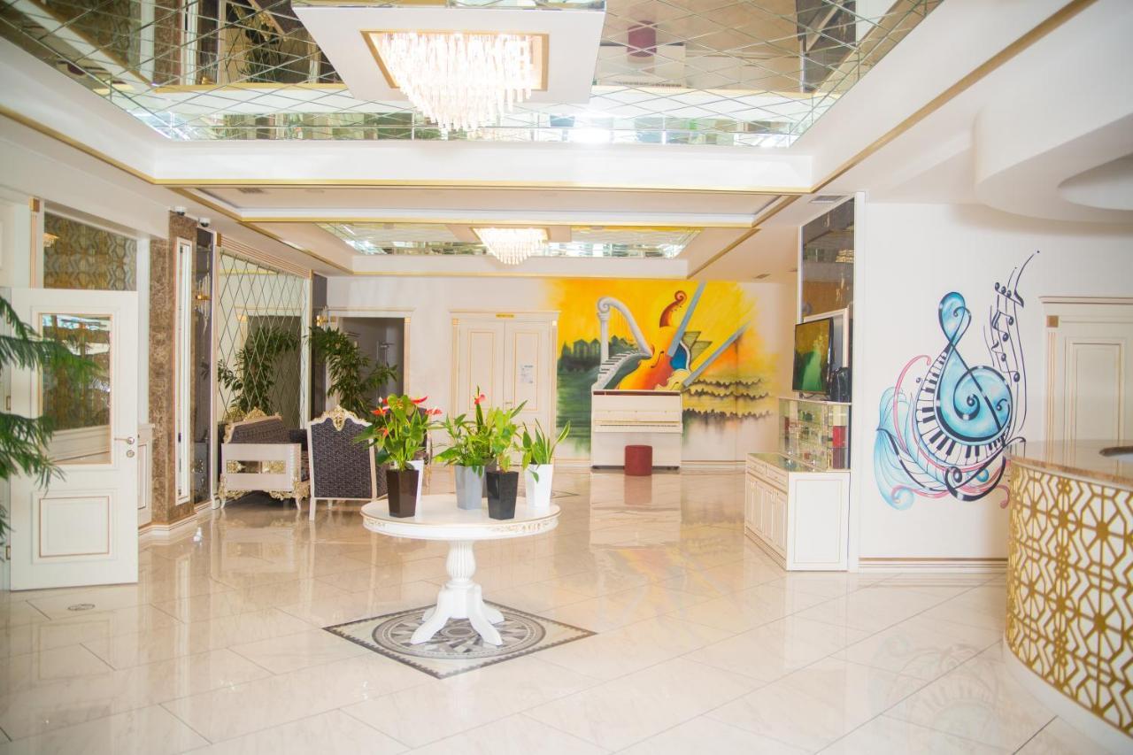 Piano Hotel Baku Exteriör bild