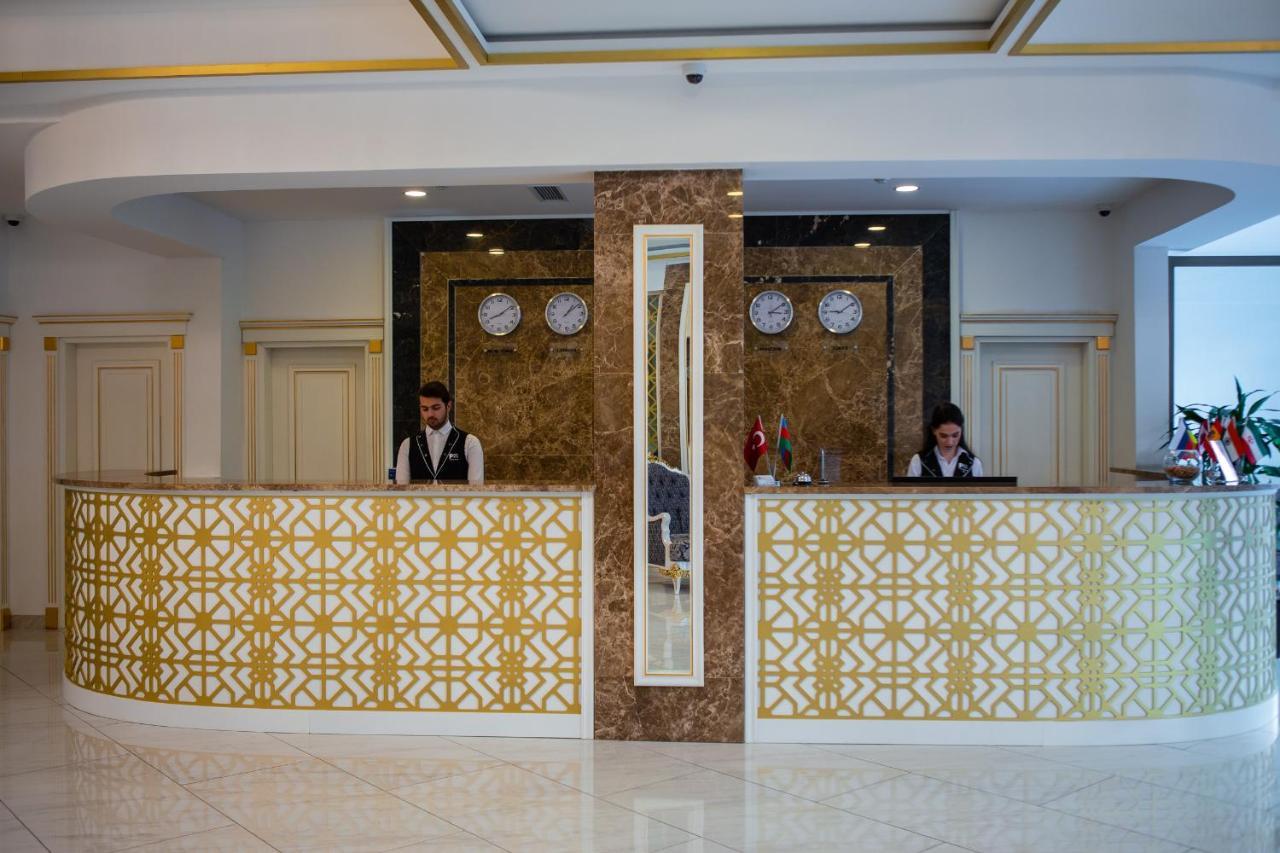 Piano Hotel Baku Exteriör bild